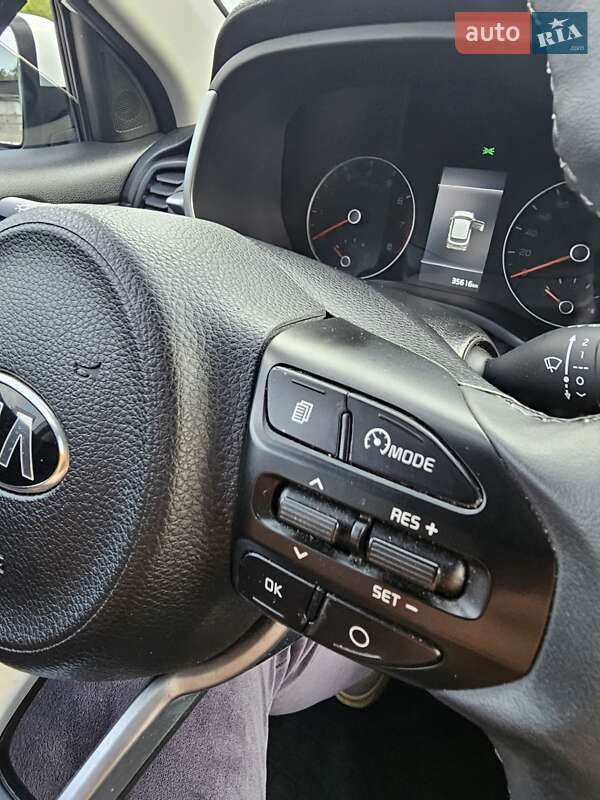 Позашляховик / Кросовер Kia Rio X 2021 в Запоріжжі