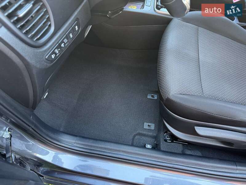 Внедорожник / Кроссовер Kia Rio X 2021 в Хмельницком
