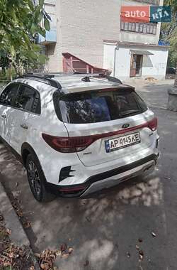 Внедорожник / Кроссовер Kia Rio X 2021 в 