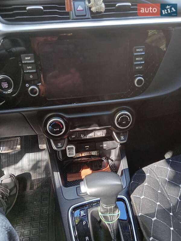 Внедорожник / Кроссовер Kia Rio X 2021 в Запорожье