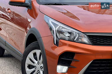 Внедорожник / Кроссовер Kia Rio X 2021 в 