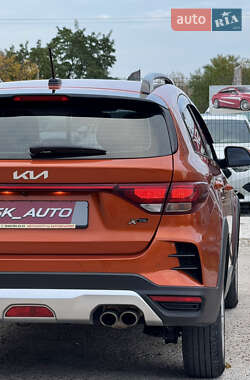 Внедорожник / Кроссовер Kia Rio X 2021 в 
