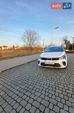 Внедорожник / Кроссовер Kia Rio X 2022 в Ужгороде