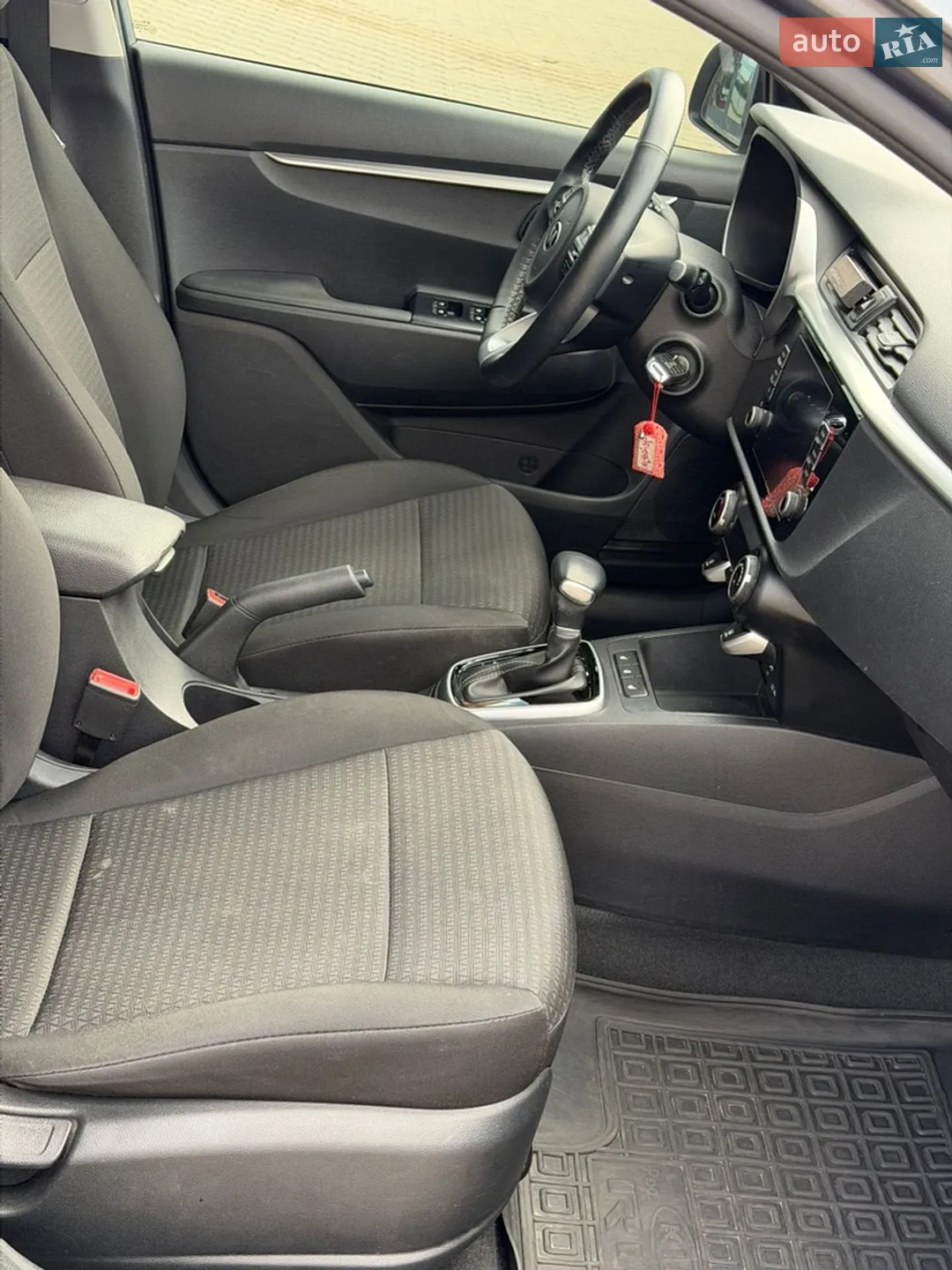 2021 Kia Rio - мініатюра 21