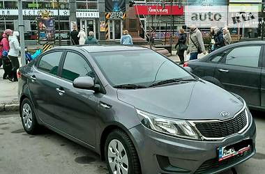 Седан Kia Rio 2012 в Кривому Розі