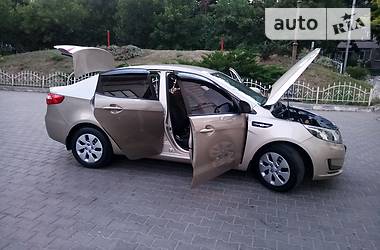 Седан Kia Rio 2014 в Одессе