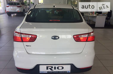 Седан Kia Rio 2017 в Львове