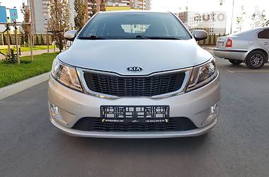 Хэтчбек Kia Rio 2012 в Киеве