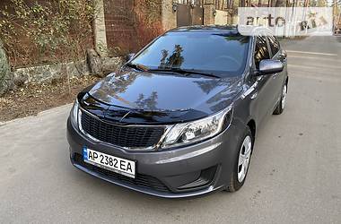 Седан Kia Rio 2013 в Киеве