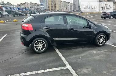 Хетчбек Kia Rio 2013 в Києві