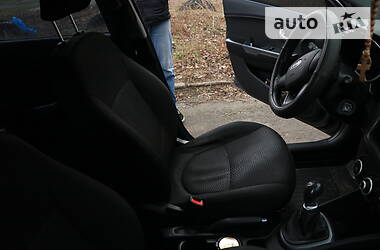 Седан Kia Rio 2011 в 
