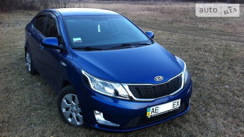 Седан Kia Rio 2012 в 