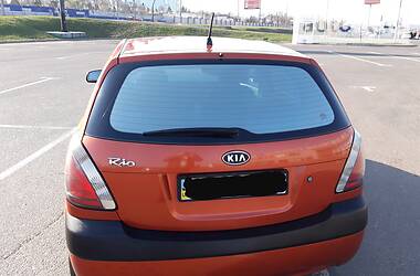 Хэтчбек Kia Rio 2006 в Кривом Роге