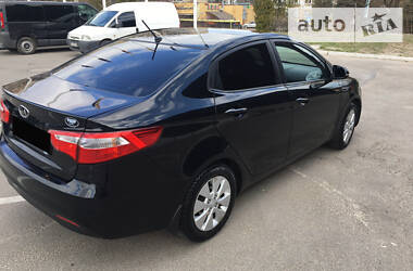 Седан Kia Rio 2012 в Львове