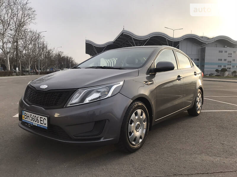 Седан Kia Rio 2012 в 
