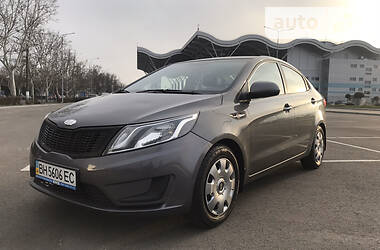 Седан Kia Rio 2012 в 