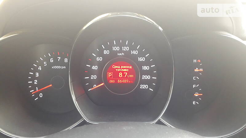 Седан Kia Rio 2013 в Кременчуці