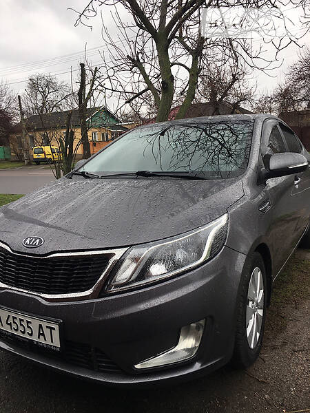 Седан Kia Rio 2012 в Черкасах