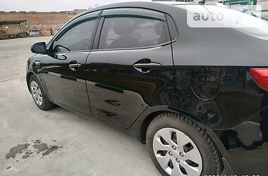 Седан Kia Rio 2011 в 
