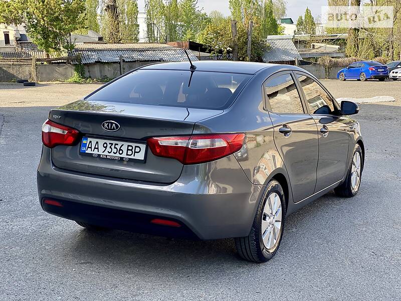 Седан Kia Rio 2011 в Києві