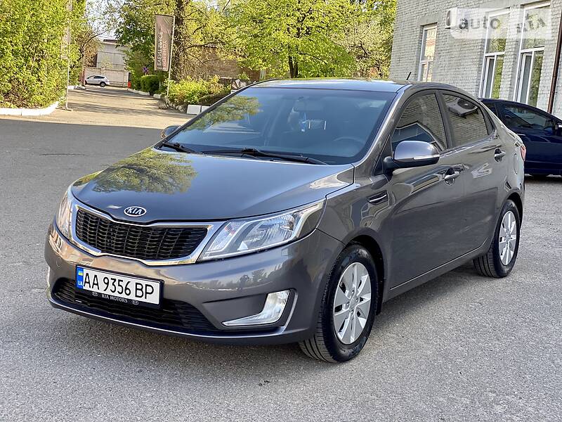Седан Kia Rio 2011 в Києві
