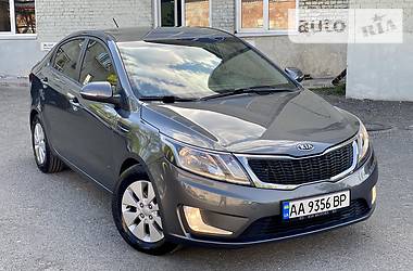 Седан Kia Rio 2011 в Києві