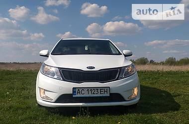 Седан Kia Rio 2014 в 