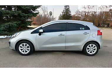 Хэтчбек Kia Rio 2012 в Черкассах