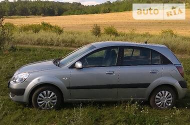 Хетчбек Kia Rio 2006 в Подільську