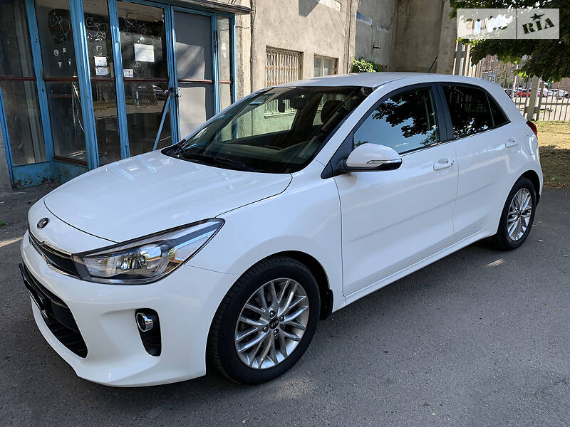 Хэтчбек Kia Rio 2017 в Виннице