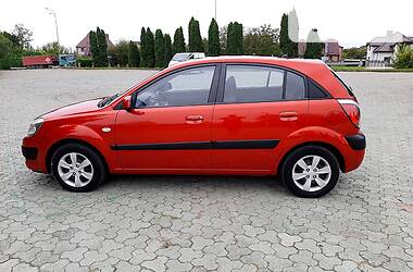Хетчбек Kia Rio 2008 в 