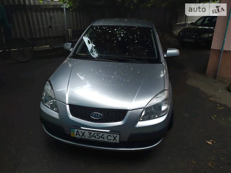 Седан Kia Rio 2007 в Харькове