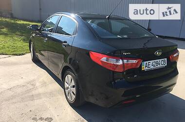 Седан Kia Rio 2013 в 