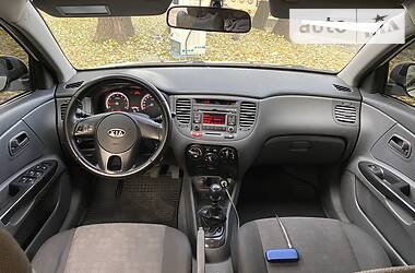 Хэтчбек Kia Rio 2011 в Киеве