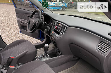 Хэтчбек Kia Rio 2008 в Одессе