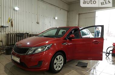 Хэтчбек Kia Rio 2012 в Кривом Роге