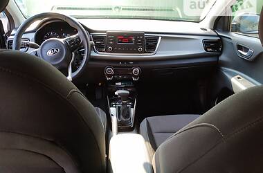 Хэтчбек Kia Rio 2020 в 