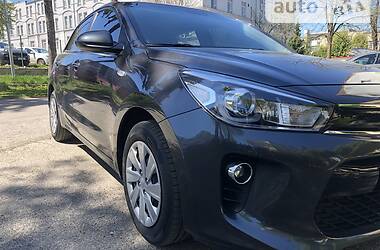 Хэтчбек Kia Rio 2017 в Львове