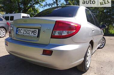 Седан Kia Rio 2004 в Городке