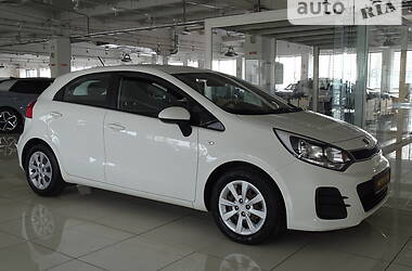 Хэтчбек Kia Rio 2015 в Киеве