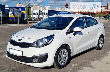 Седан Kia Rio 2017 в Києві