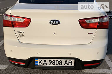 Седан Kia Rio 2013 в Киеве