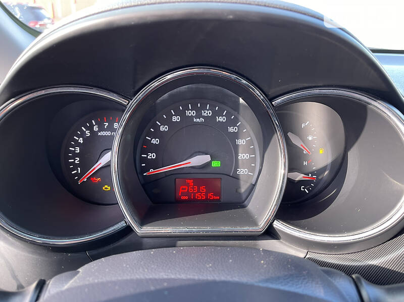 Хетчбек Kia Rio 2013 в Києві