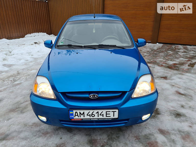 Хетчбек Kia Rio 2004 в Житомирі