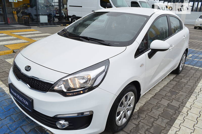 Седан Kia Rio 2015 в Одессе