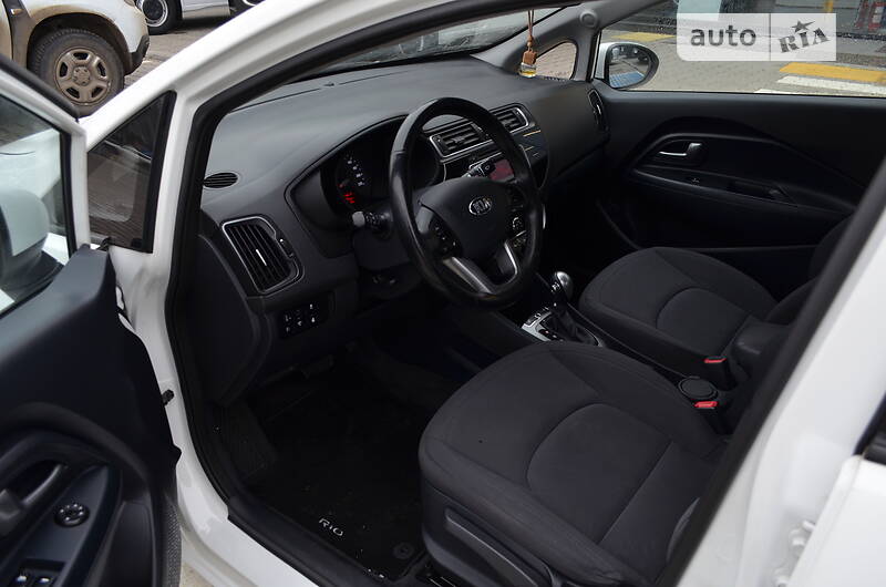 Седан Kia Rio 2015 в Одессе