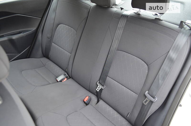 Седан Kia Rio 2015 в Одессе