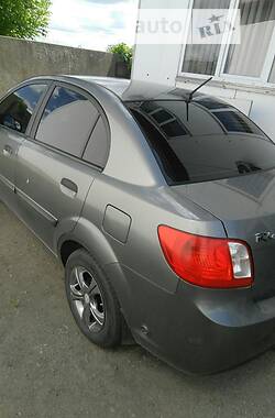 Седан Kia Rio 2011 в Києві