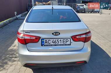 Седан Kia Rio 2013 в Луцке