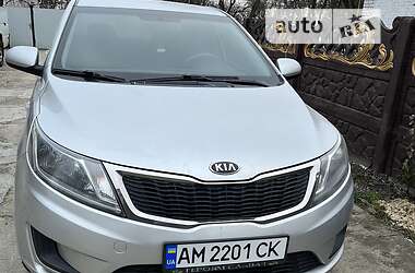 Седан Kia Rio 2013 в Брусилове